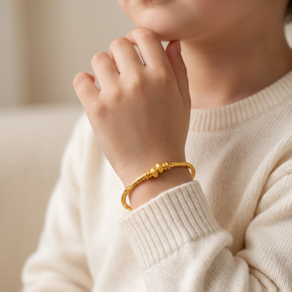Plain gold thin kadli