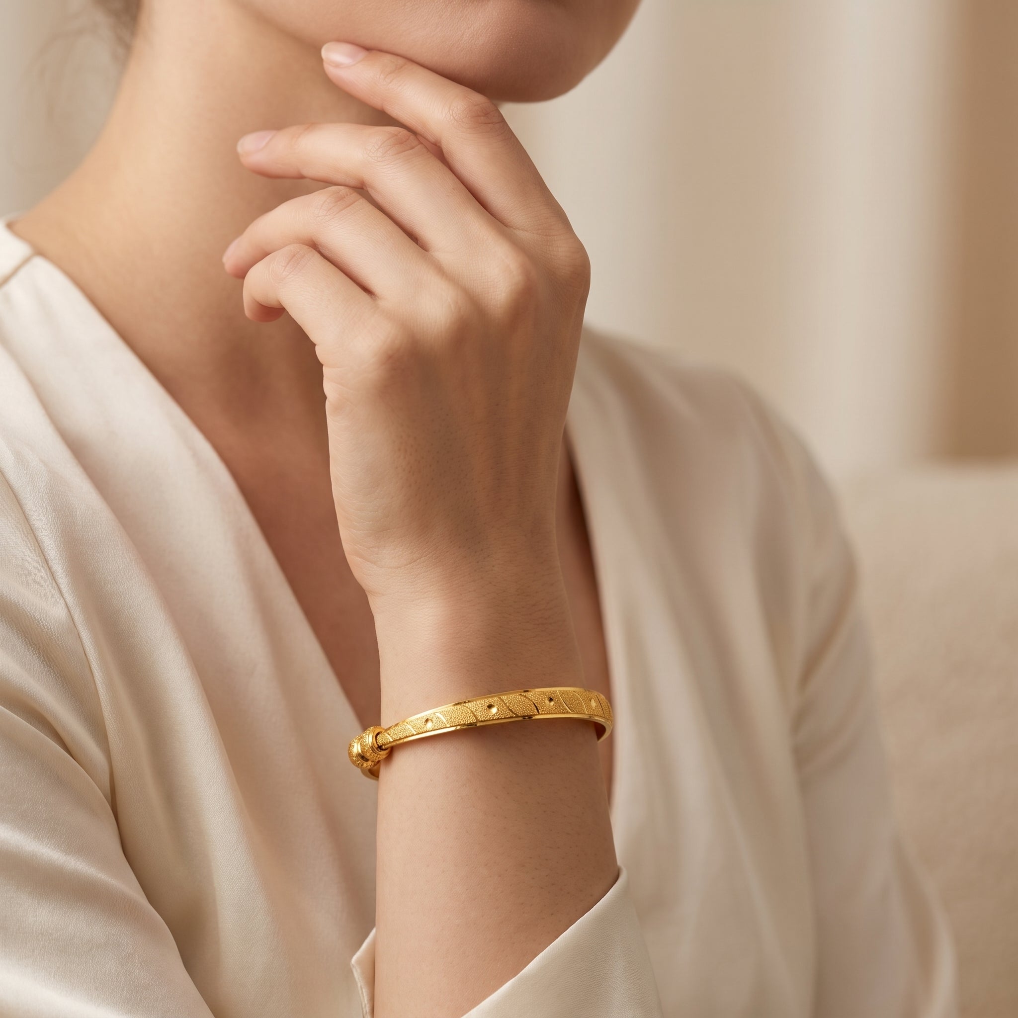 Leaf dot design gold kadli