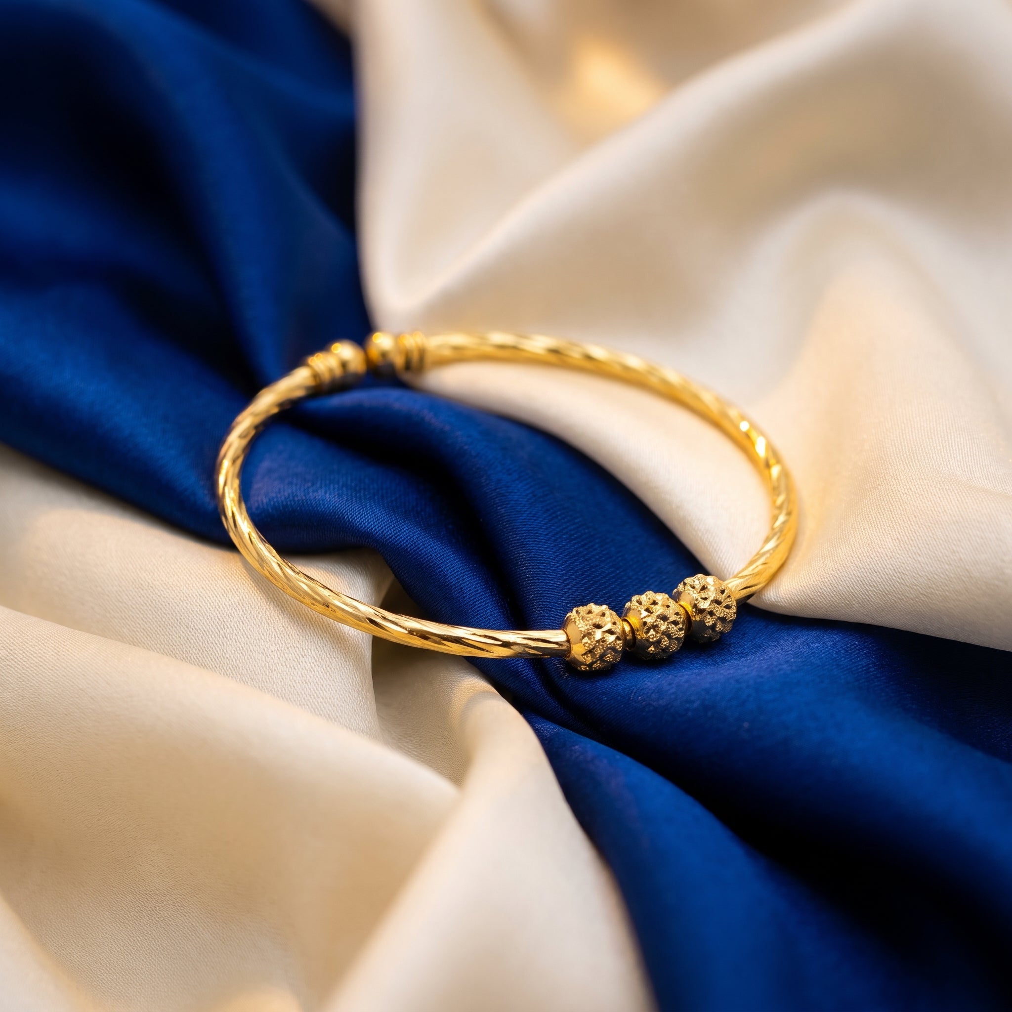 Three golden ball kadli