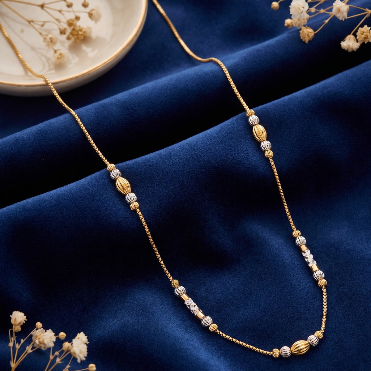 Dual tone cylindrical and spherical  bead chain