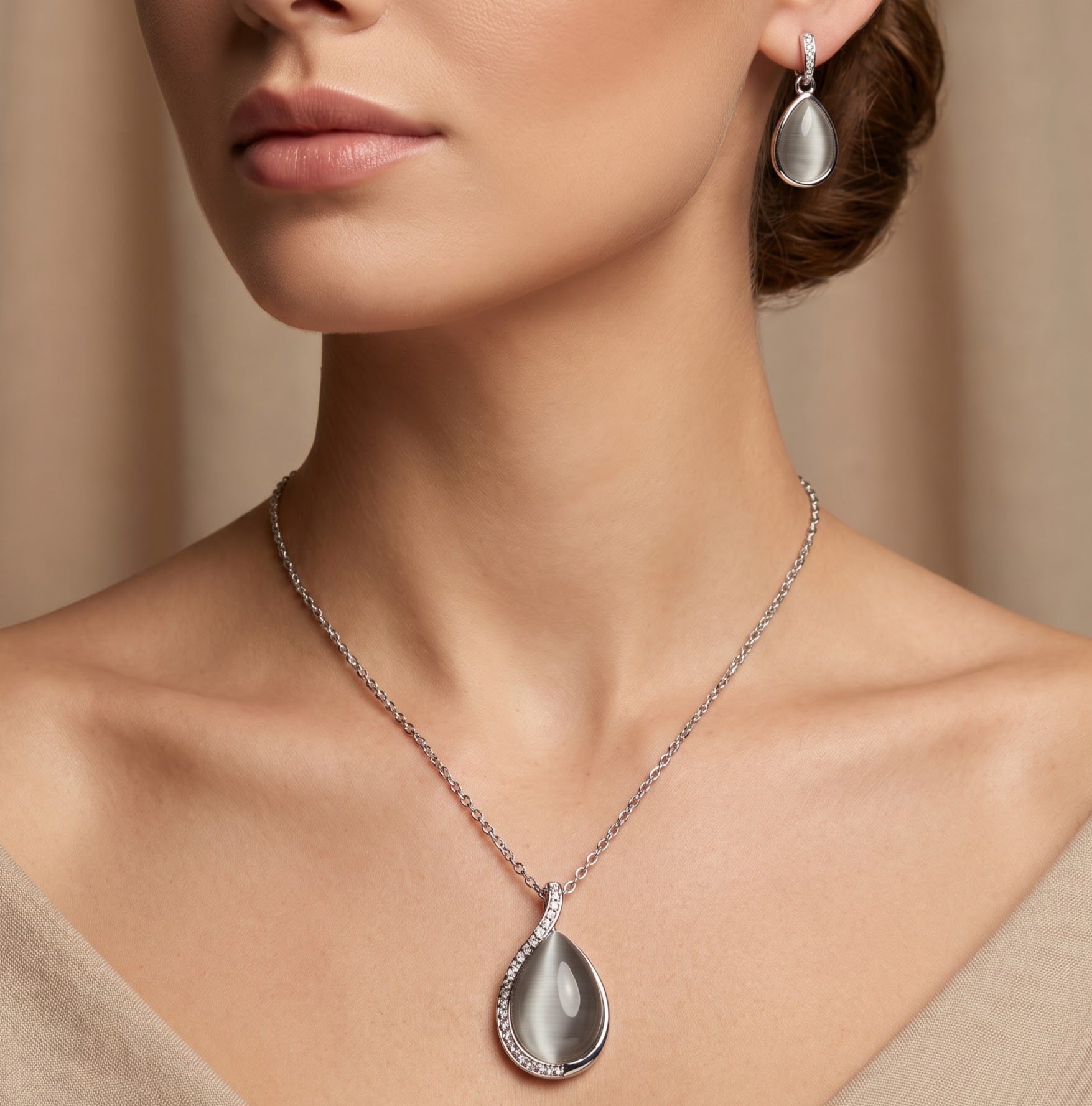 Silver oval pendant earring set