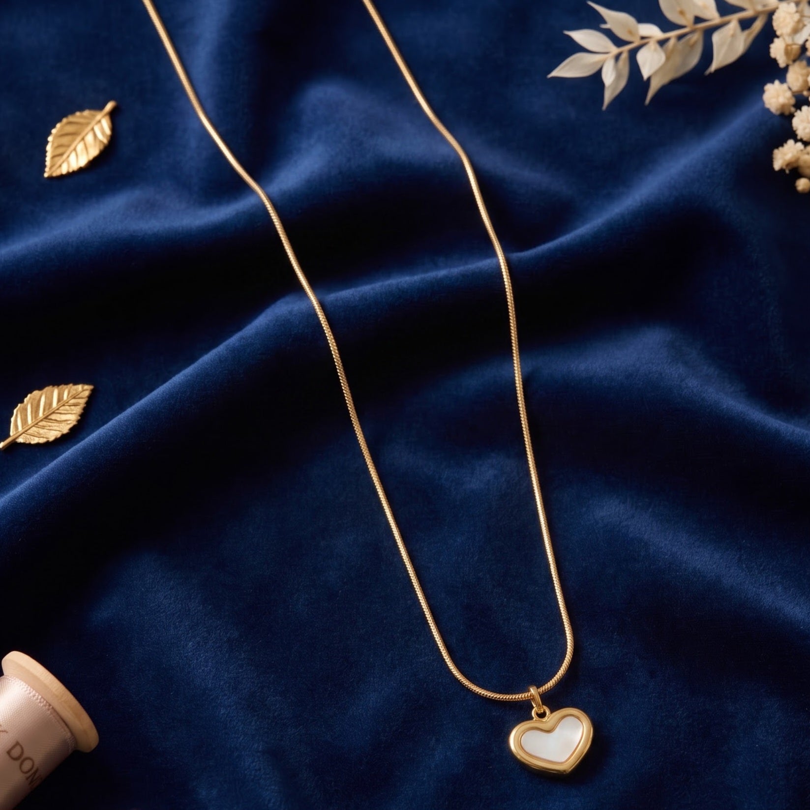 Locket necklace with chain