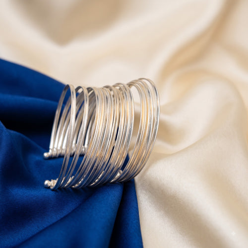Bangles style cuffs bracelet