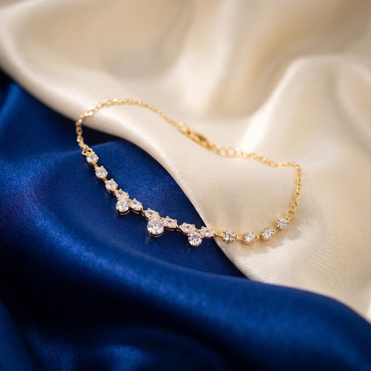 Graceful curved cluster bracelet