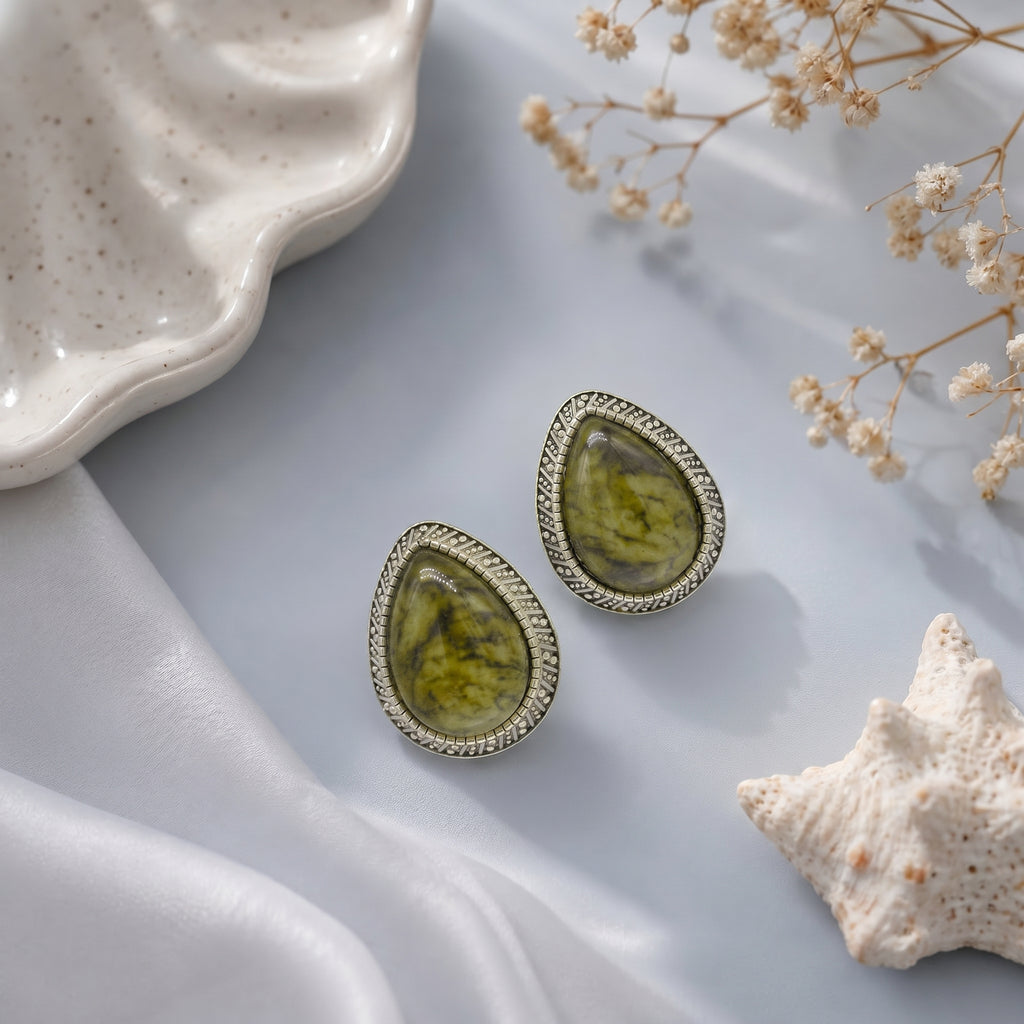 Almond  shape stud earring