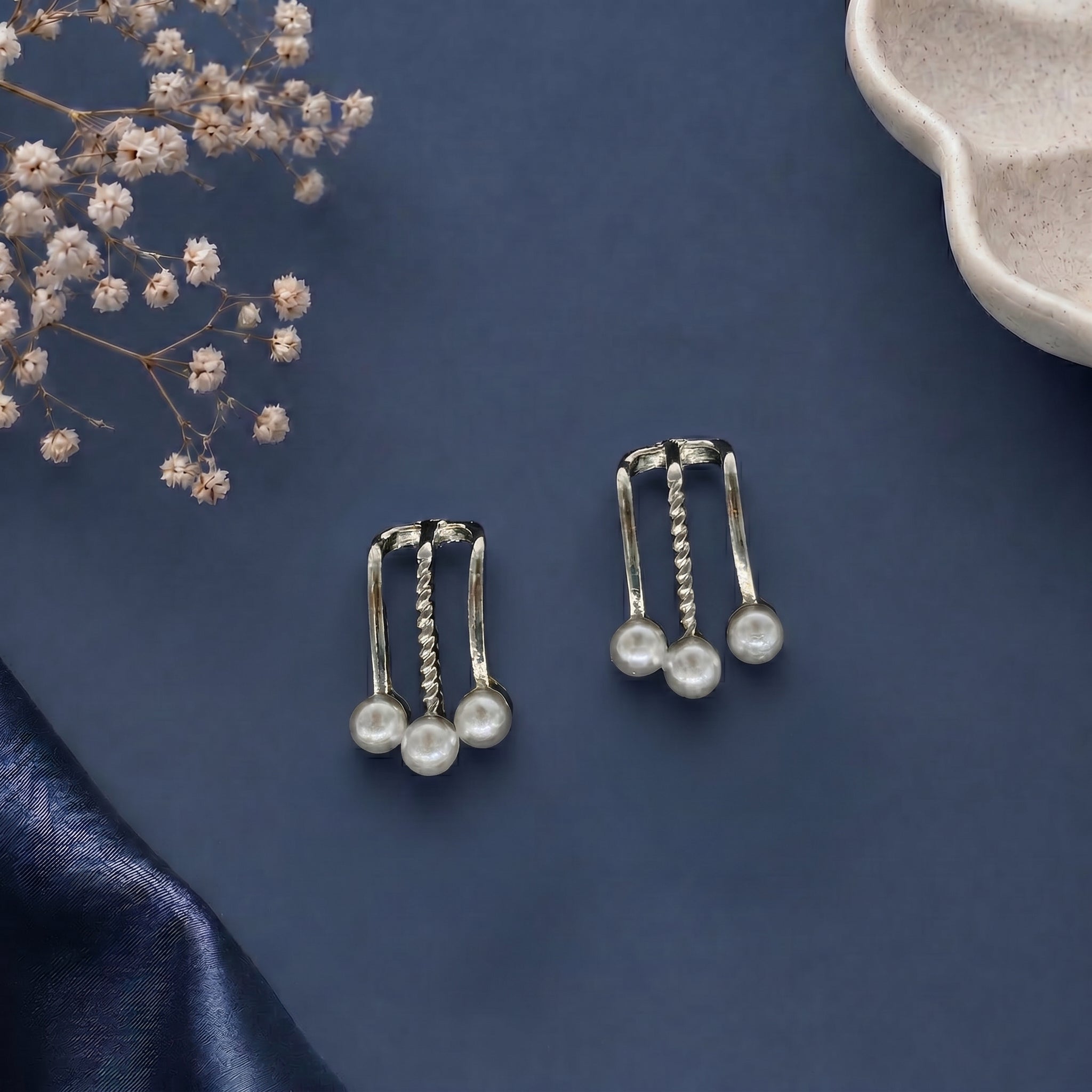 Triple pearl drop stud earring