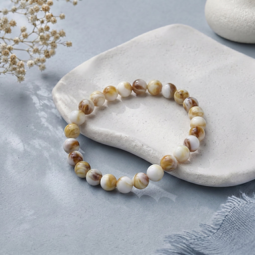 Stretch yellow and white beads bracelet