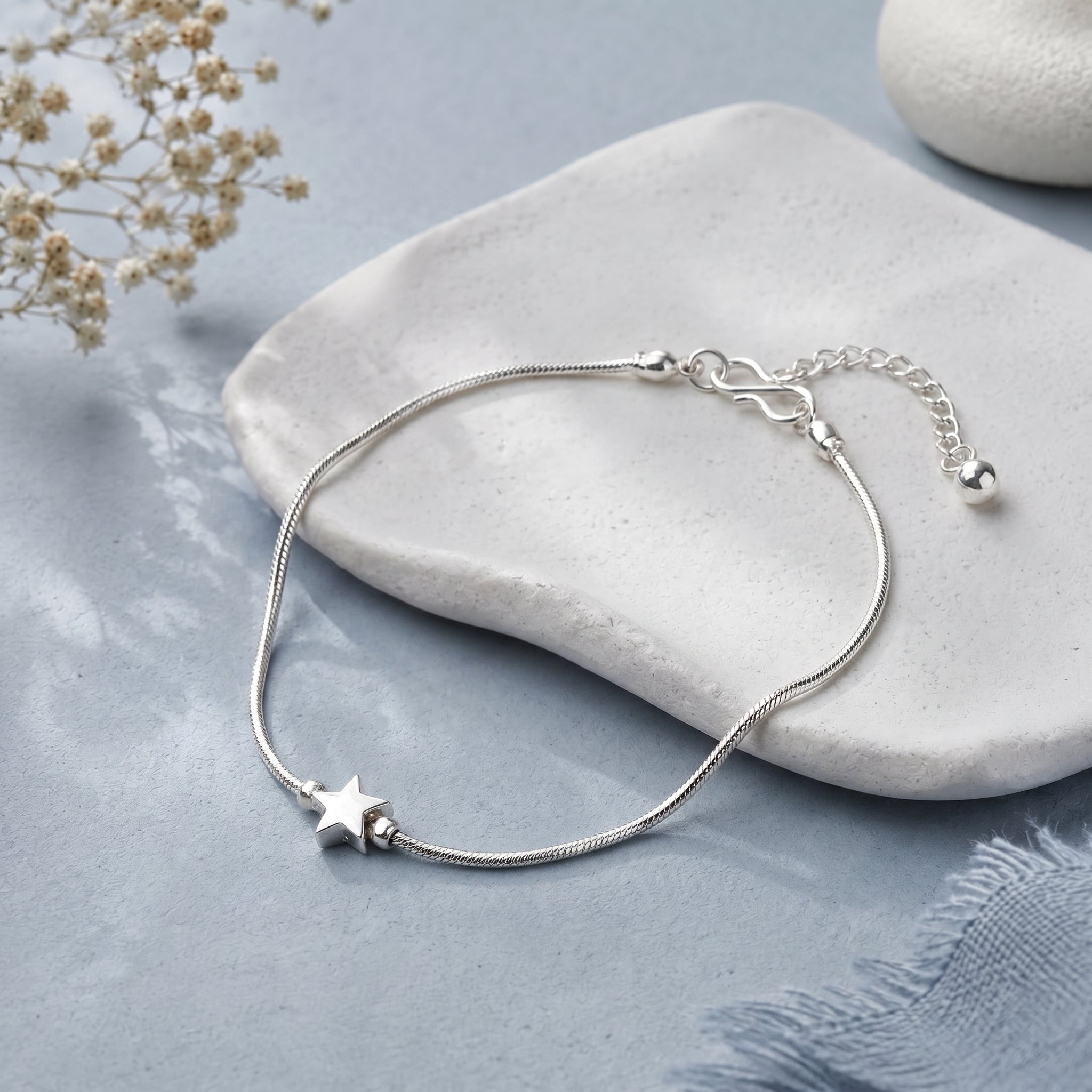 Silver star chain bracelet