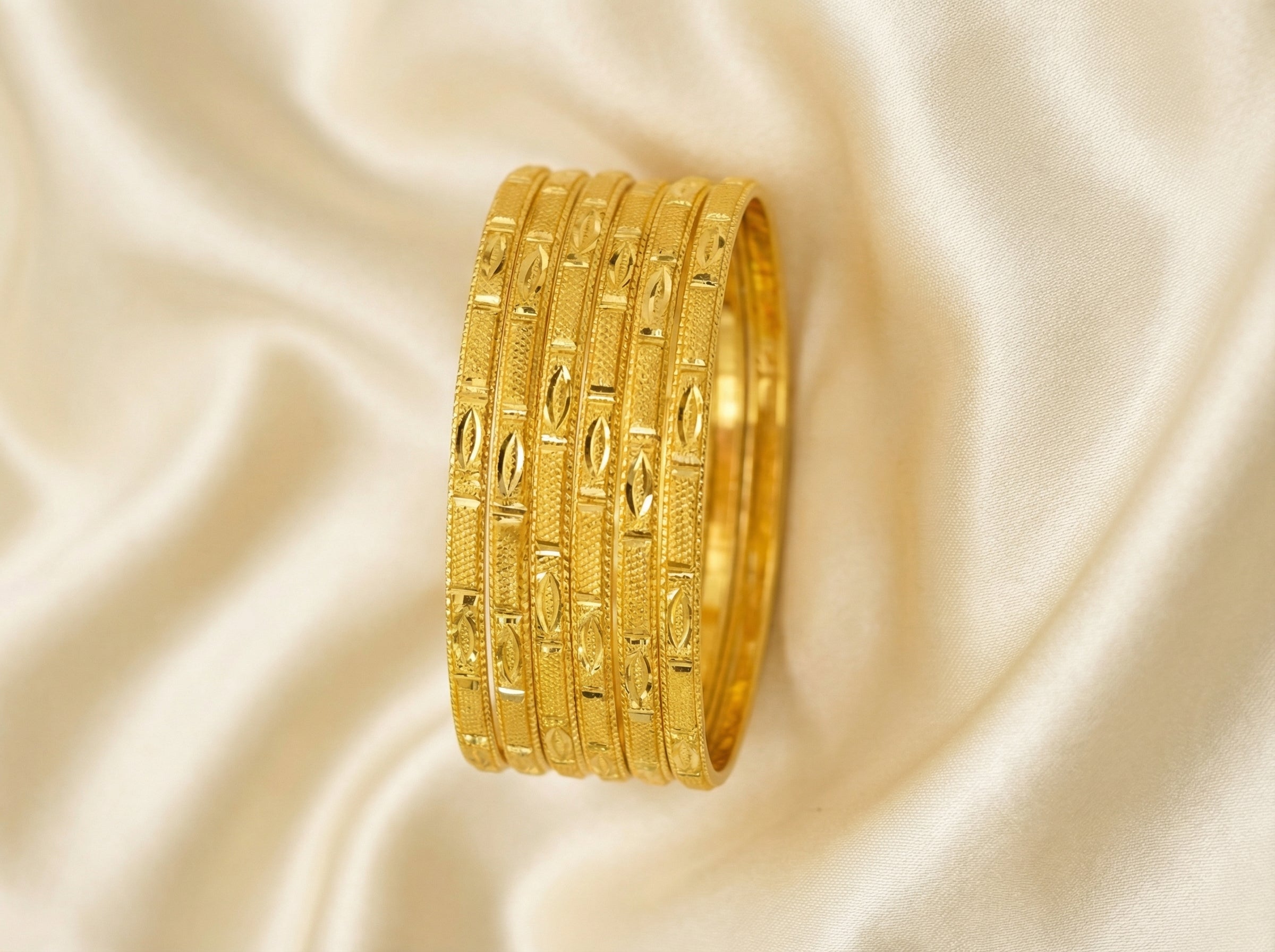 Thin gold bangle bunch of 6pcs