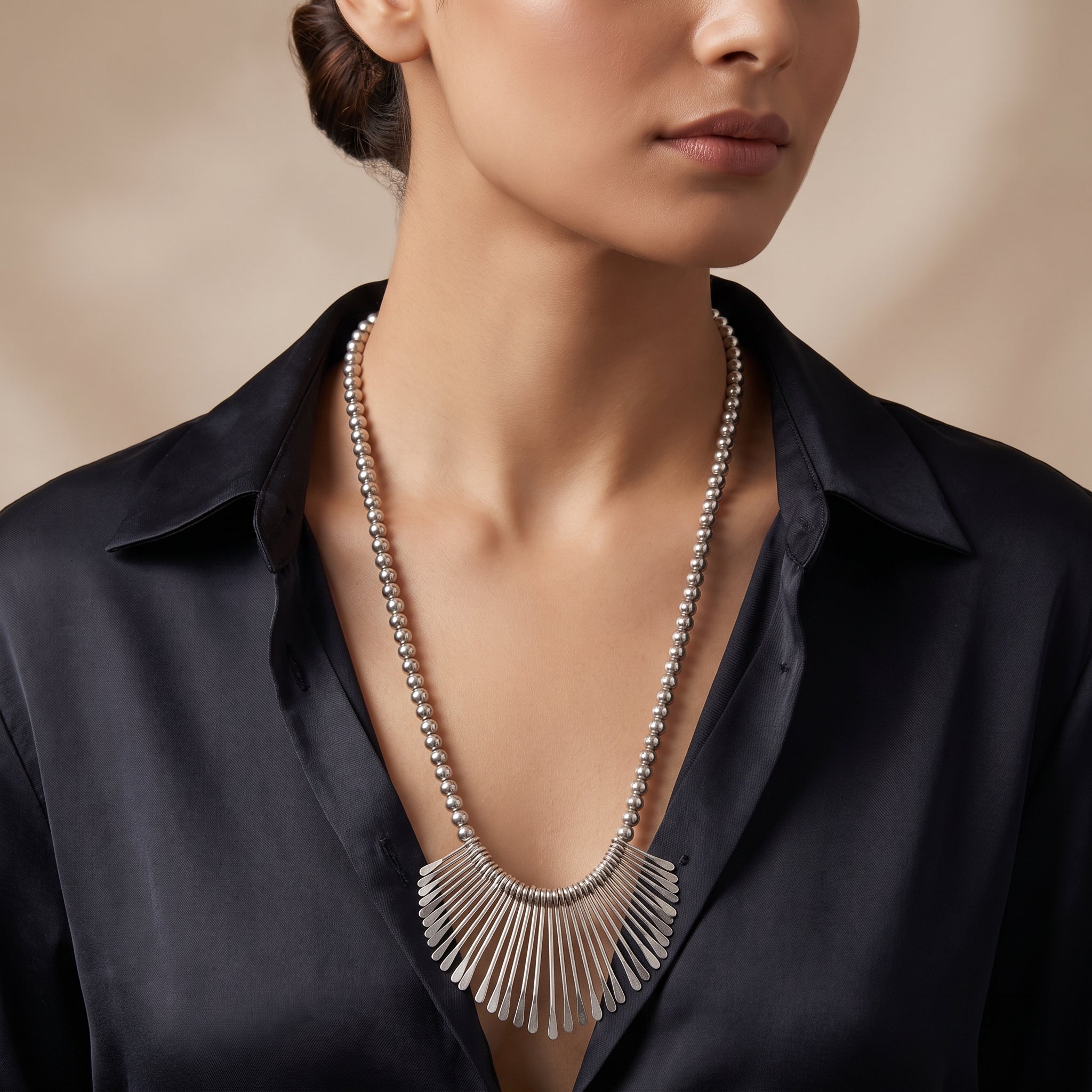 Cascanding charm design necklace
