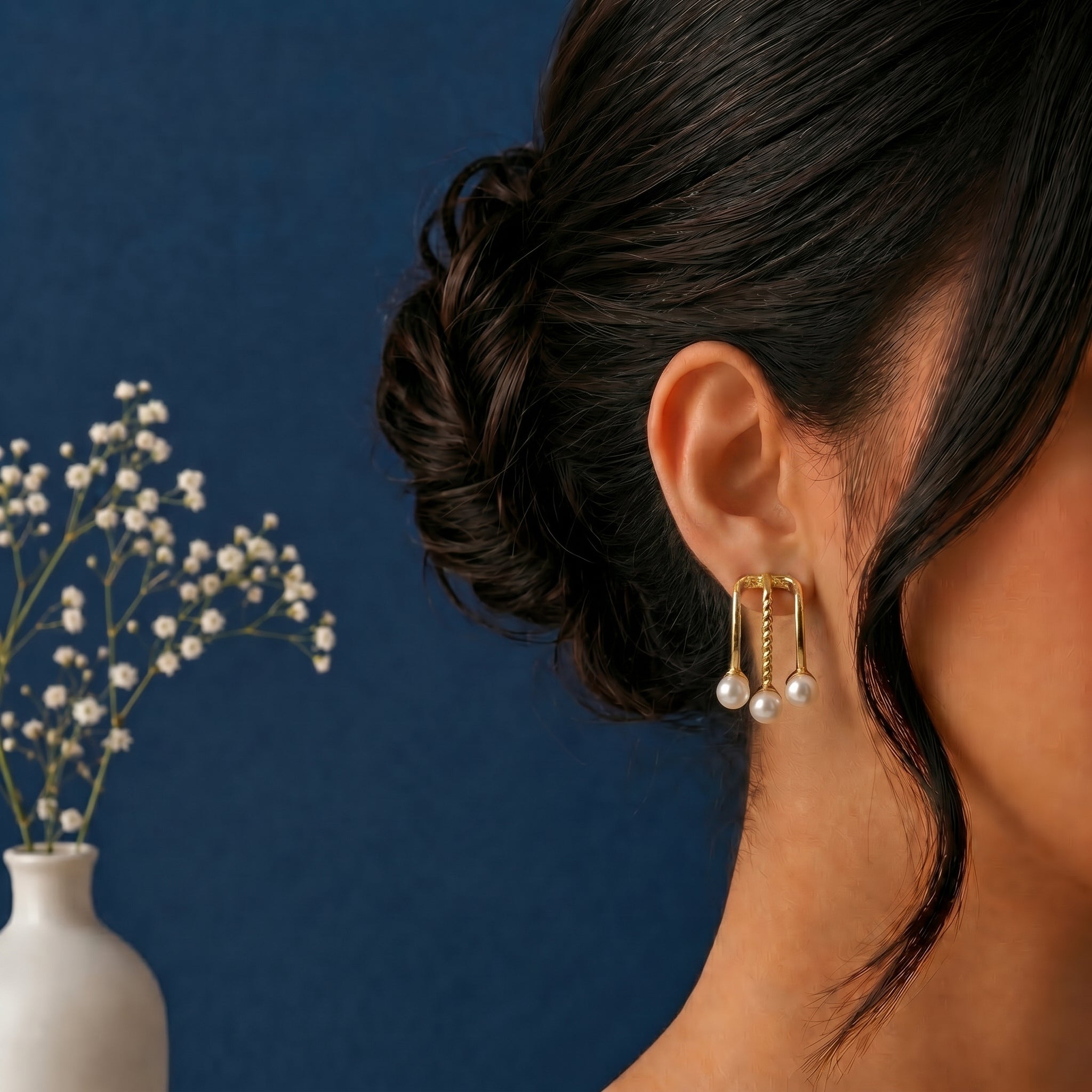 Triple pearl drop stud earring