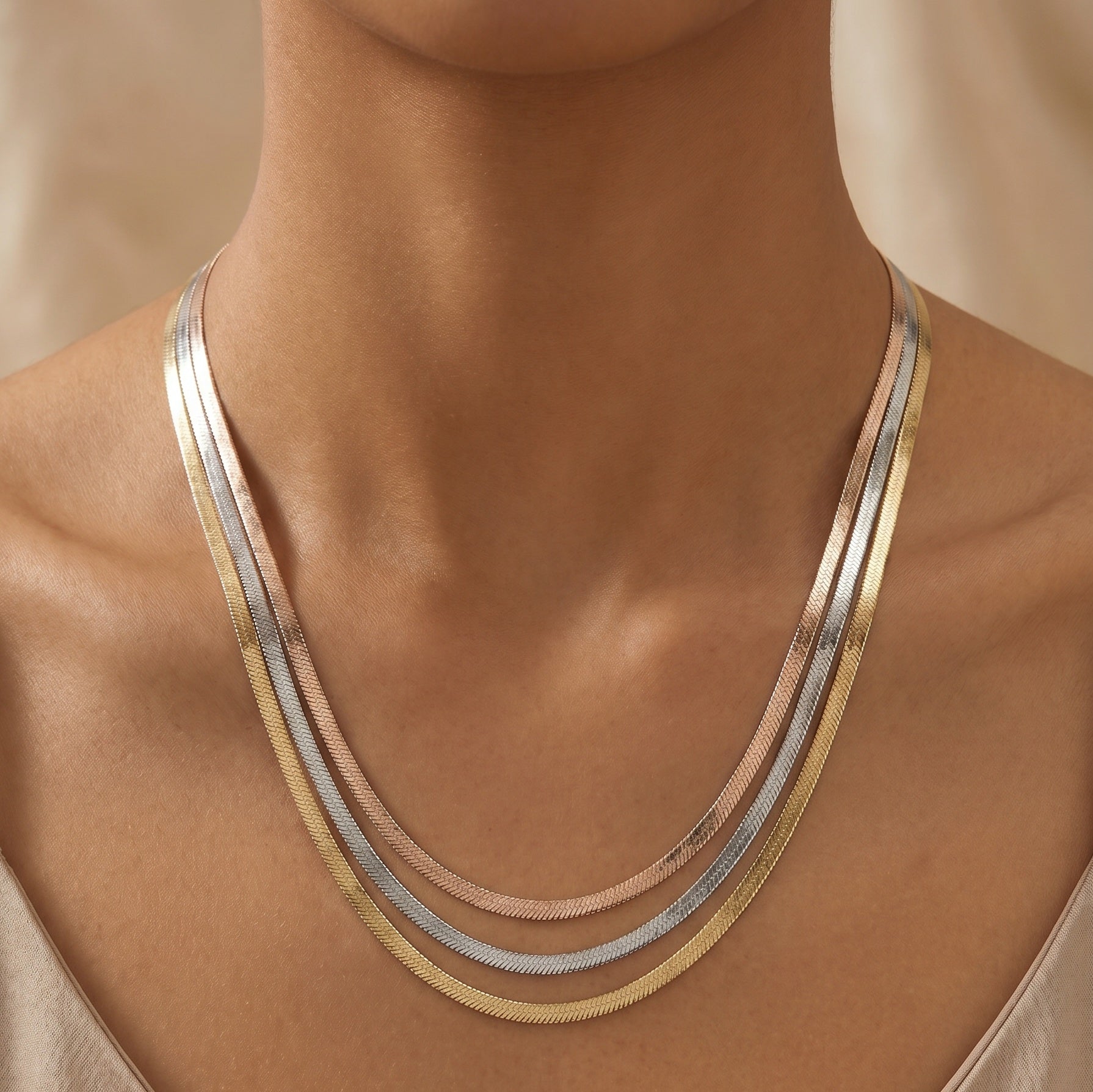 Three layered chain necklace