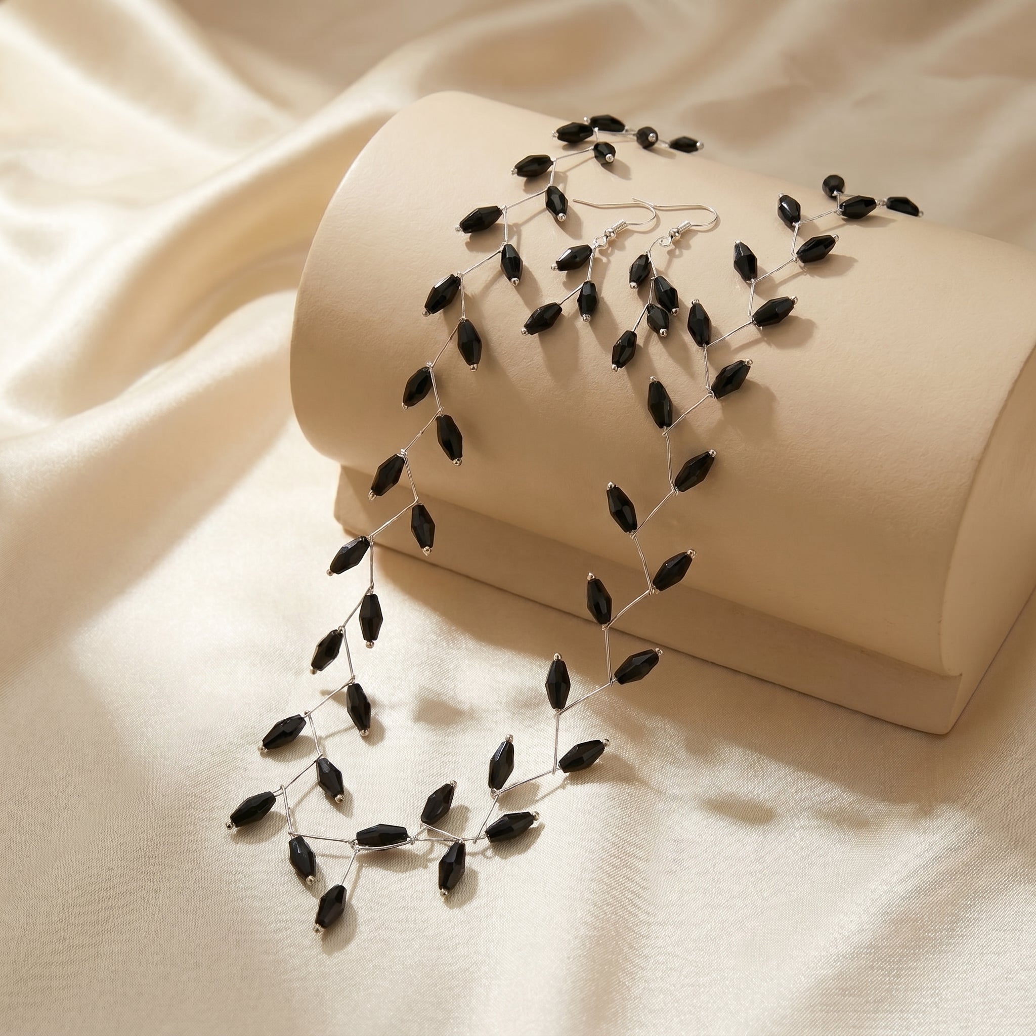 Korean pearl necklace