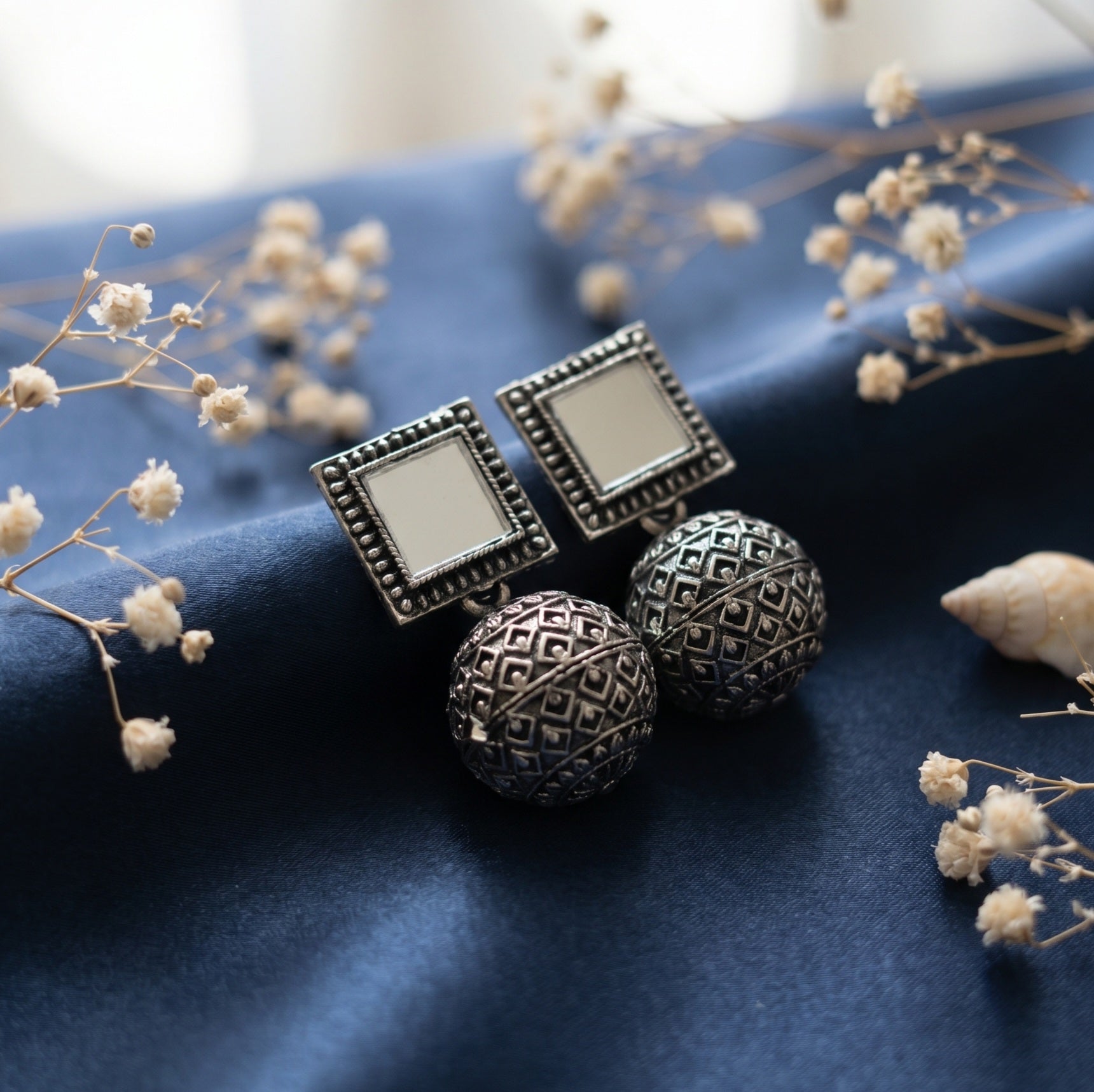 Square Mirror Round Jhumka